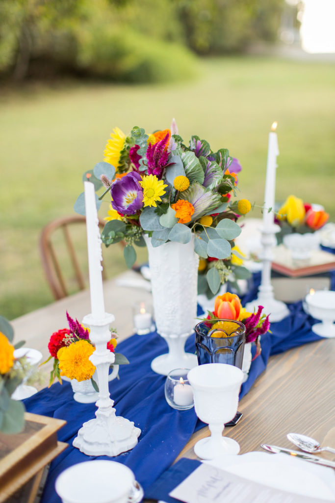 Touch of Whimsy is a New Braunfels Florist creating beautiful and unique wedding flowers for the Texas Hill Country. Photography by Pine and Blossom and styling by Hamilton Wedding Finishings
