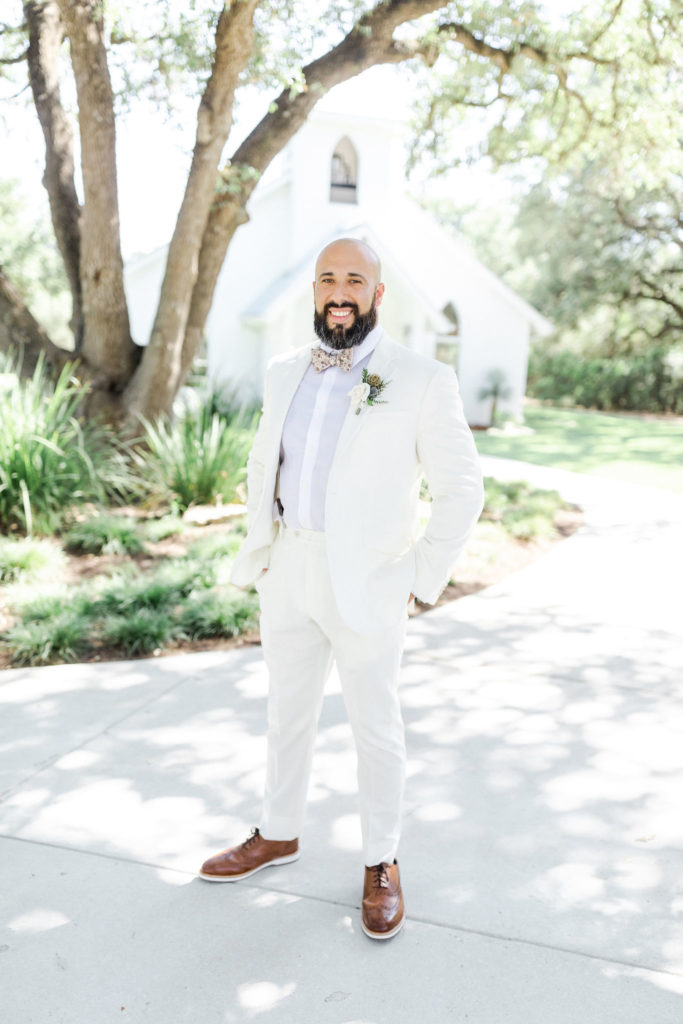 Wedding at Chandelier of Gruene, Touch of Whimsy Design and Coordination, Subtle textured wedding, groom, photography by Jessica Chole Photography