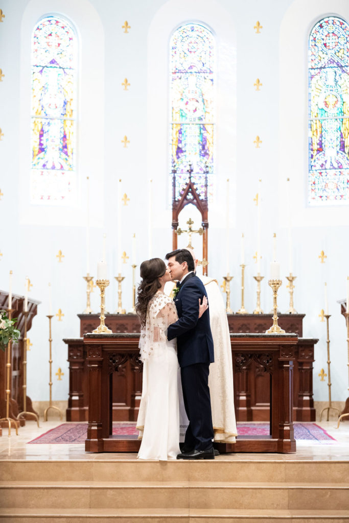 4 steps to choosing a ceremony start time, Touch of Whimsy Design and Coordination, Church wedding ceremony